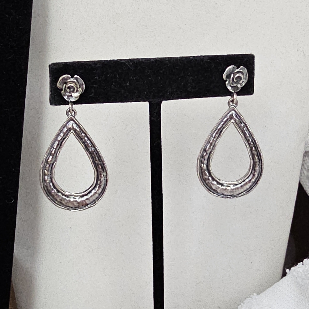 Or Paz PZ ISRAEL 925 Oxidized Hammered Silver Rose Flower Teardrop Post Earrings - Picture 5 of 9